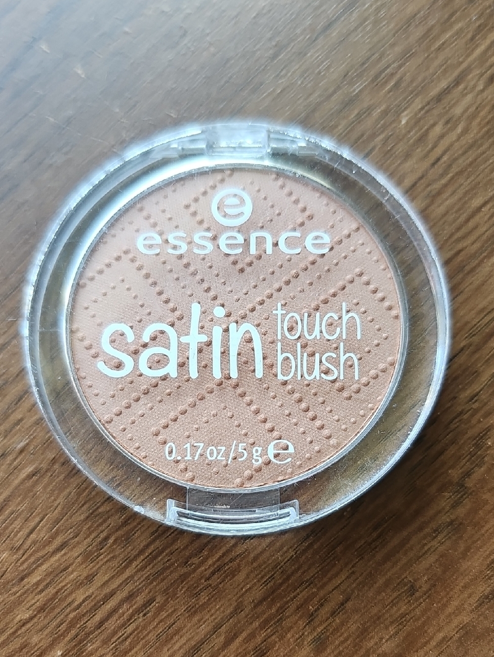 New Essence Satin Touch Blush 10 Satin Coral in Peachy Nude